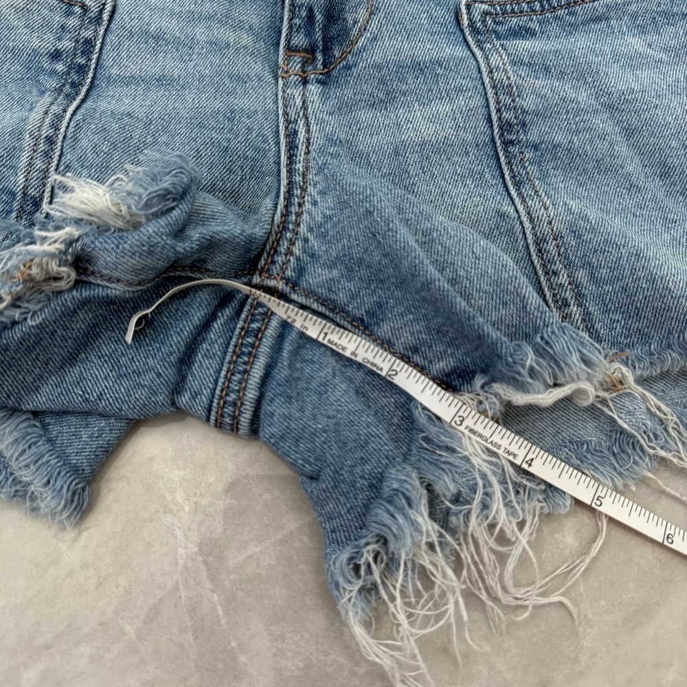 Women’s American Eagle Highest Rise 90s Boyfriend Jean Shorts Raw Hem Size 6 - Picture 14 of 15